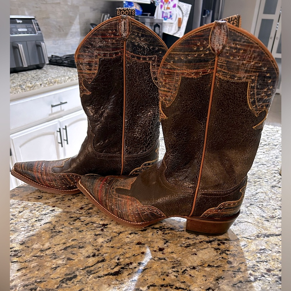 Woman’s Justin Boots - Excellent Condition